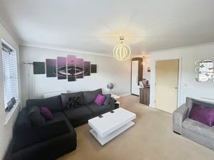 Lounge- click for photo gallery
